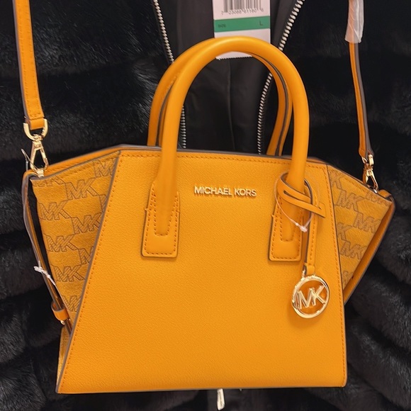 Michael Kors Avril Small Signature PVC Top Zip Satchel Crossbody Bag
Honeycomb - Picture 7 of 16